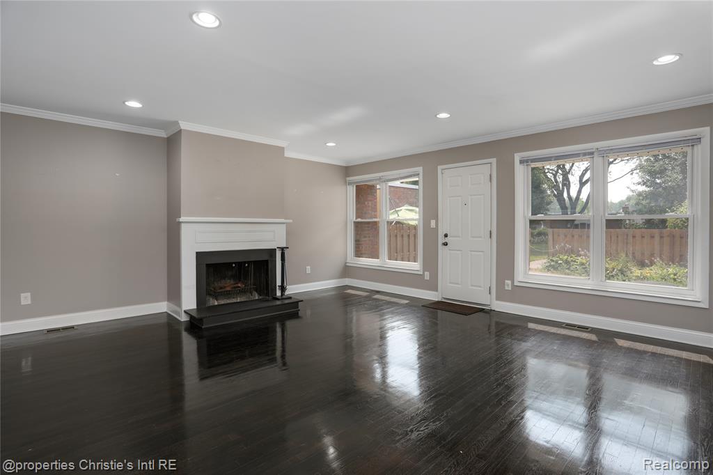 2021 Hyde Park Drive, Detroit, MI 48207 — Photo 9