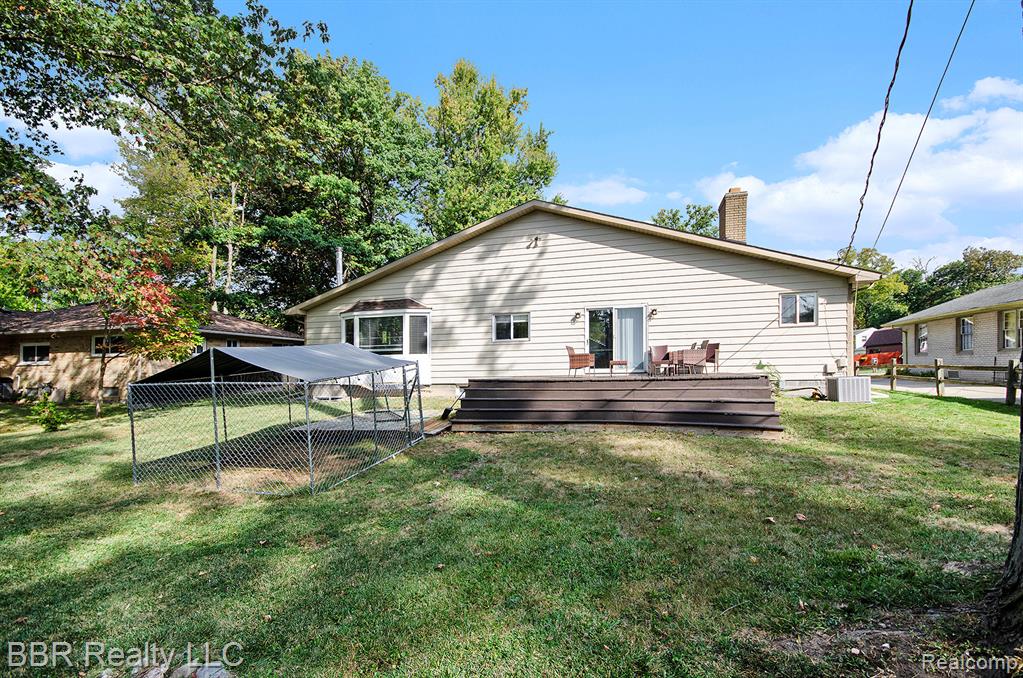 9157 Dallas Drive, Grosse Ile, MI 48138 — Photo 23