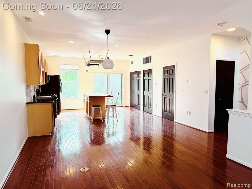 7621 Woodward Avenue, Detroit, MI 48202 — Photo 4