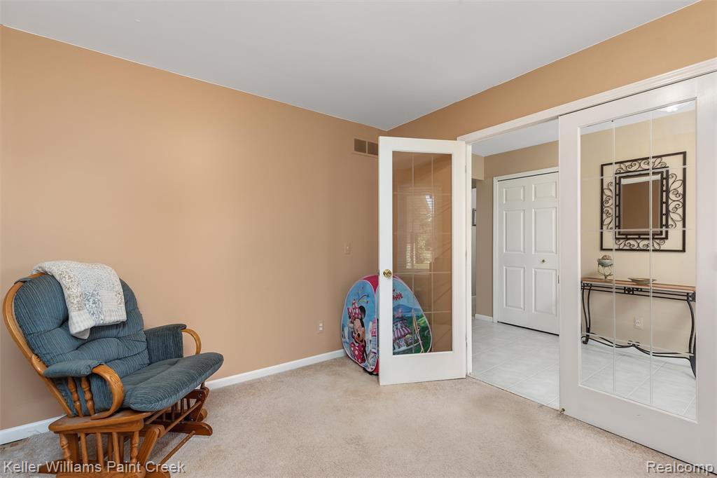 49240 Shenandoah Drive, Macomb, MI 48044 — Photo 6
