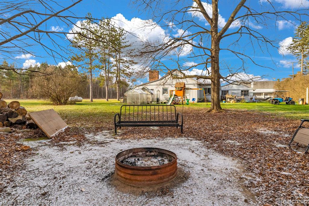 2155 ARLINGTON Road, Columbus, MI — Photo 9