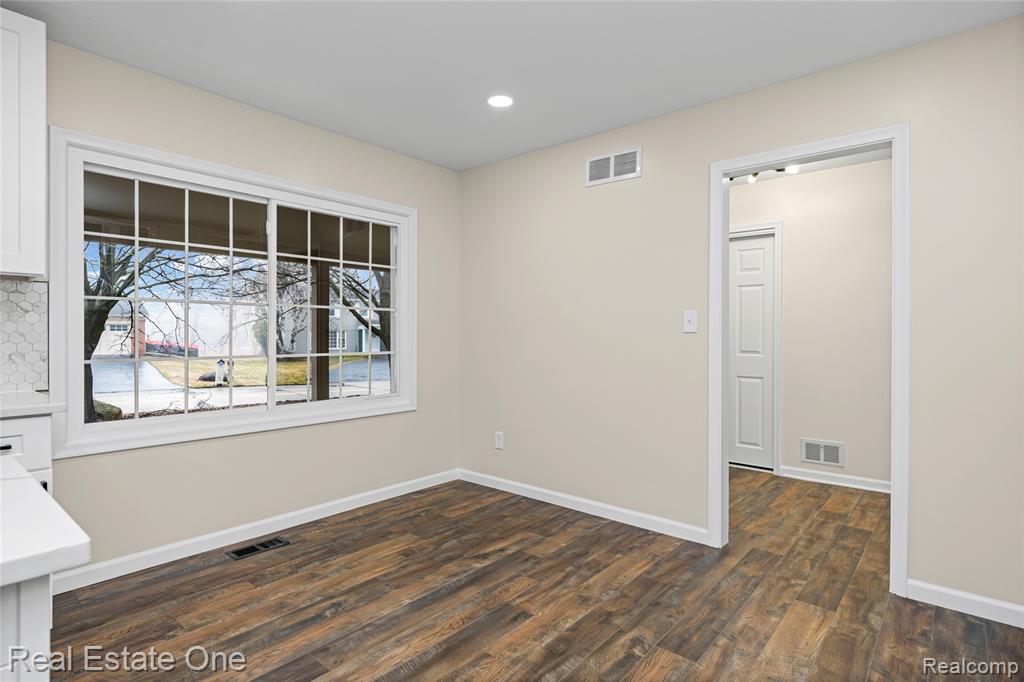 32363 Olde Franklin Drive, Farmington, MI, 48334