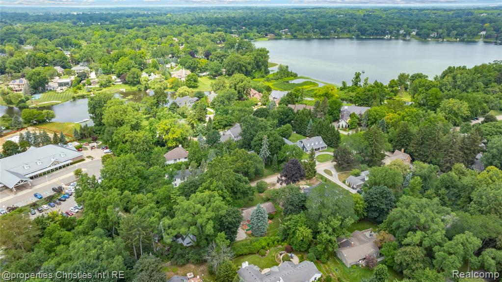 6391 Wing Lake Road, Bloomfield Hills, MI 48301 — Photo 38