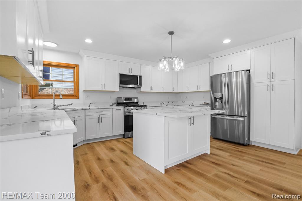 23888 Leighwood Drive, Trenton, MI 48183 — Photo 10