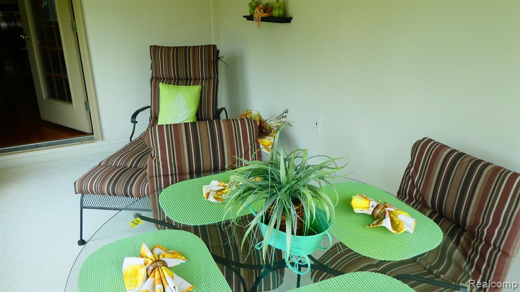 8051 Prestonwood Court, Flushing, MI 48433 — Photo 30