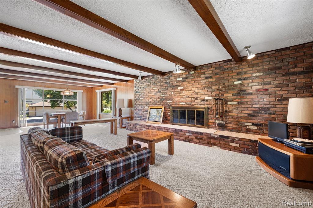 6248 LIVERNOIS Road, Troy, MI 48098 — Photo 7