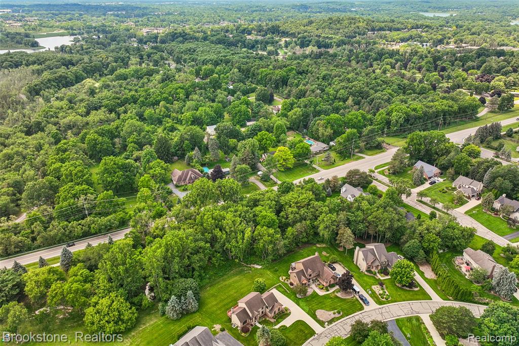 6423 Southampton Drive, Clarkston, MI — Photo 38