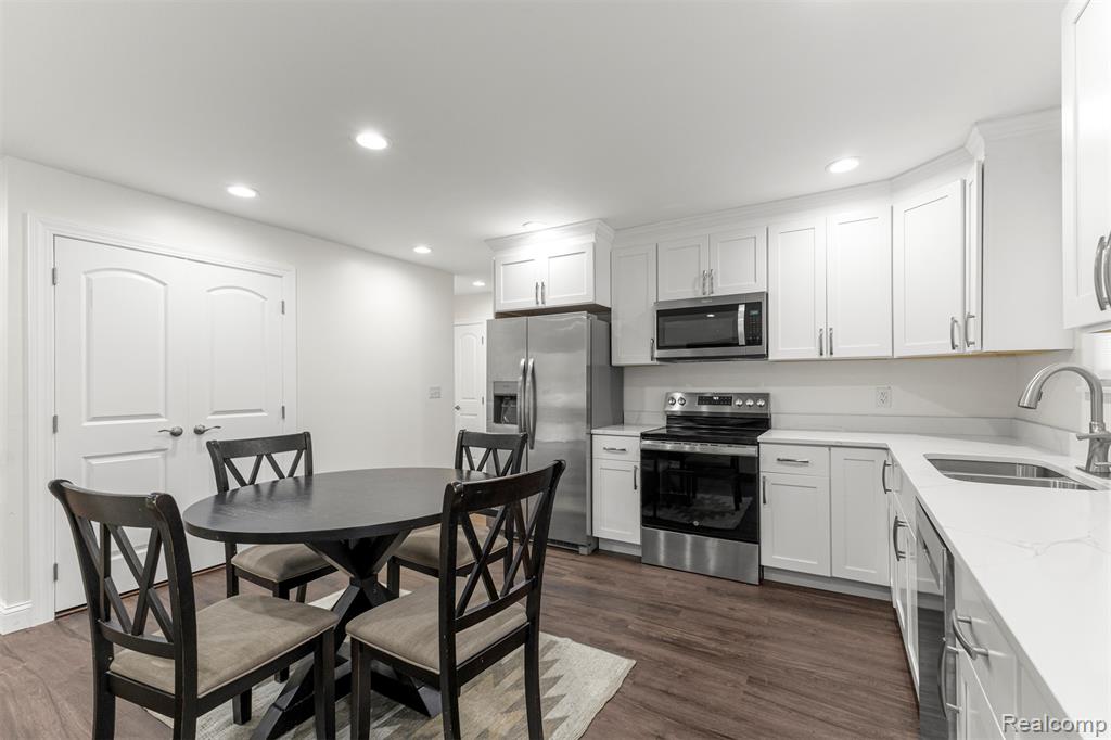 28202 Fortson Lane, Inkster, MI 48141 — Photo 12