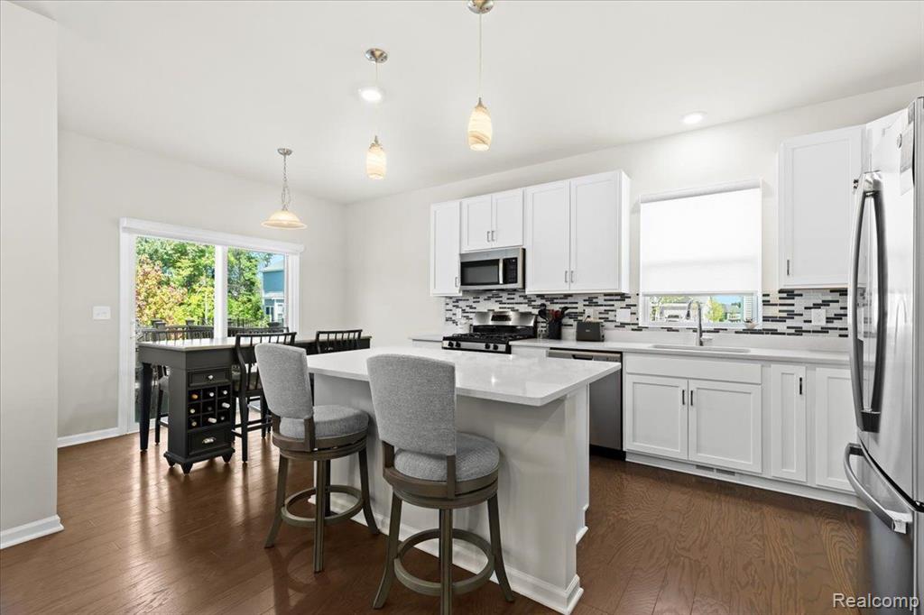 8045 CARSTON Lane, Brighton, MI 48116 — Photo 8