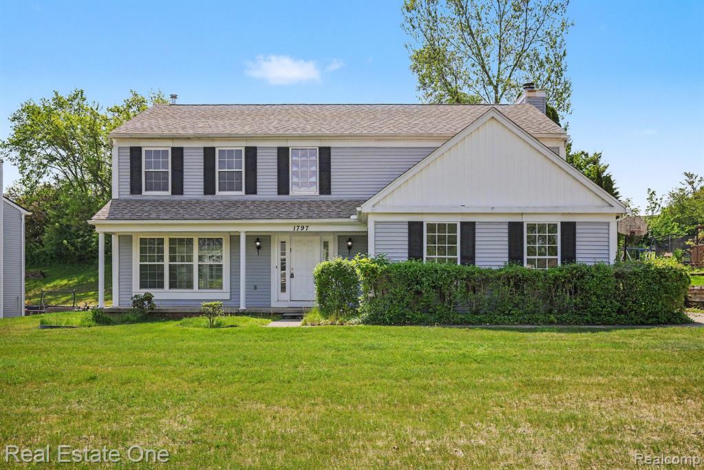 1797 Poppleton Drive, West Bloomfield, MI 48324 — front exterior