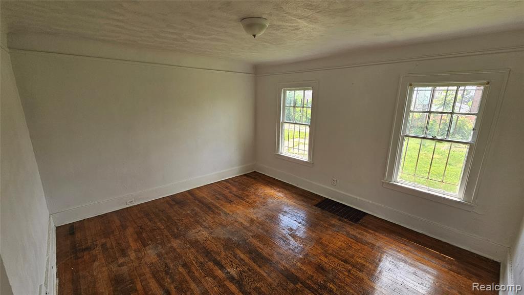 345 W Nevada Street, Highland Park, MI 48203 — Photo 10