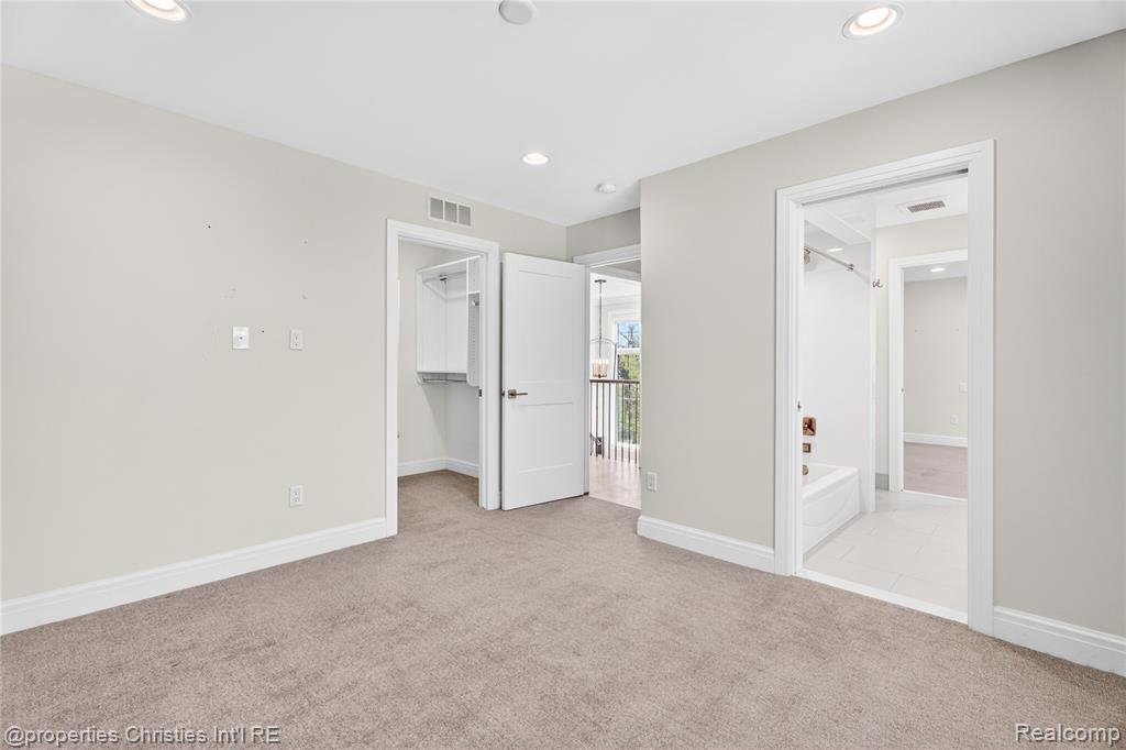 4375 Derry Road, Bloomfield Hills, MI 48302 — Photo 40