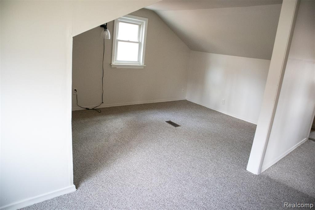 604 Trombley Drive, Troy, MI 48083 — Photo 14