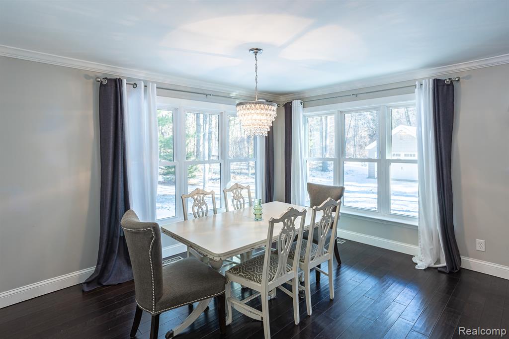 800 Grampian Avenue, Lake Orion, MI 48362 — Photo 15