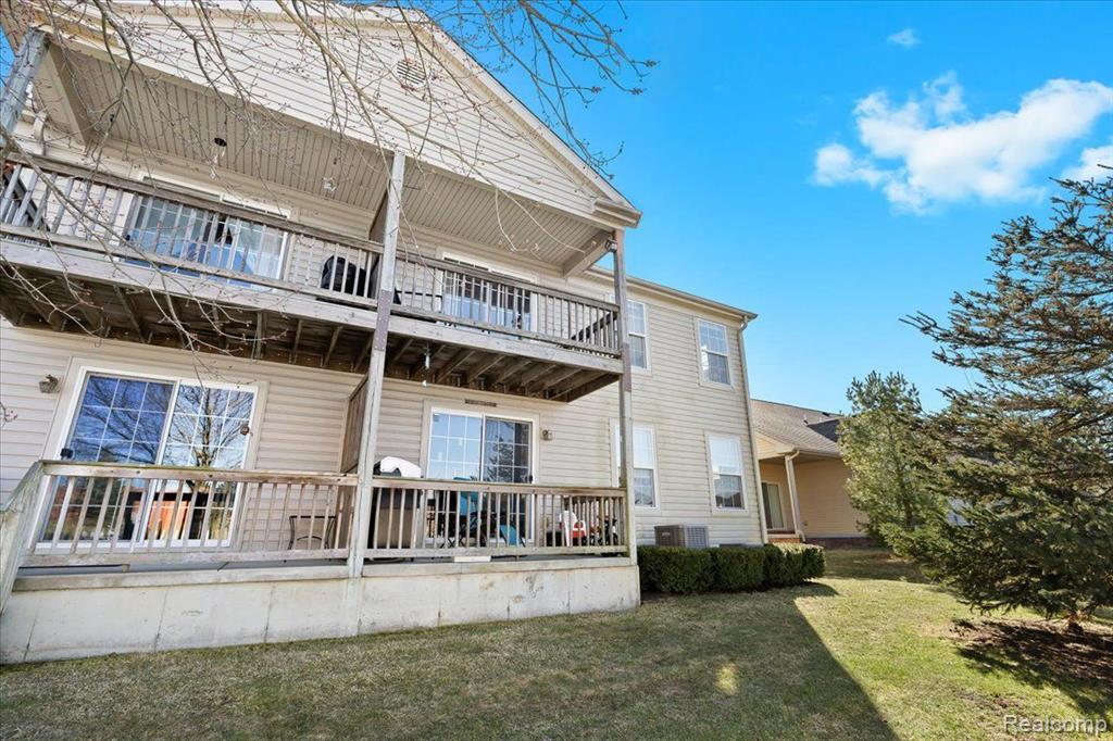 273 VICTORIA Drive, Dexter, MI 48130 — Photo 24