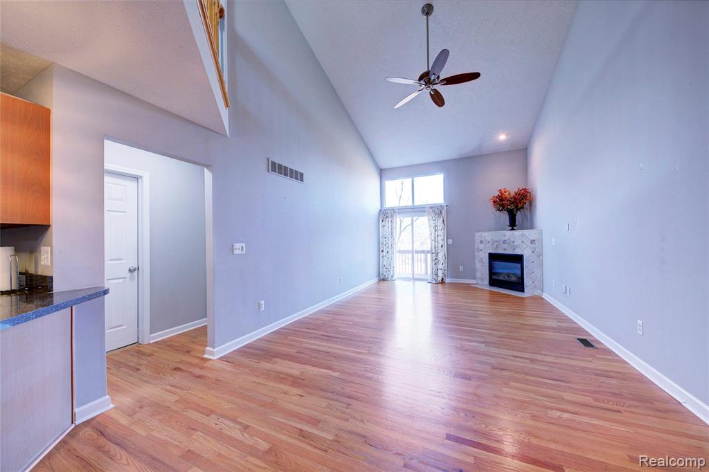 1040 Spirea, Howell, MI 48843 — Photo 3