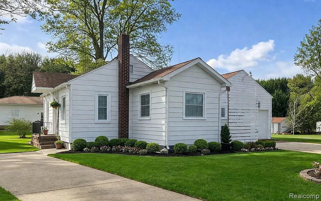 3030 W Newark Road, Lapeer, MI 48446 — Photo 3