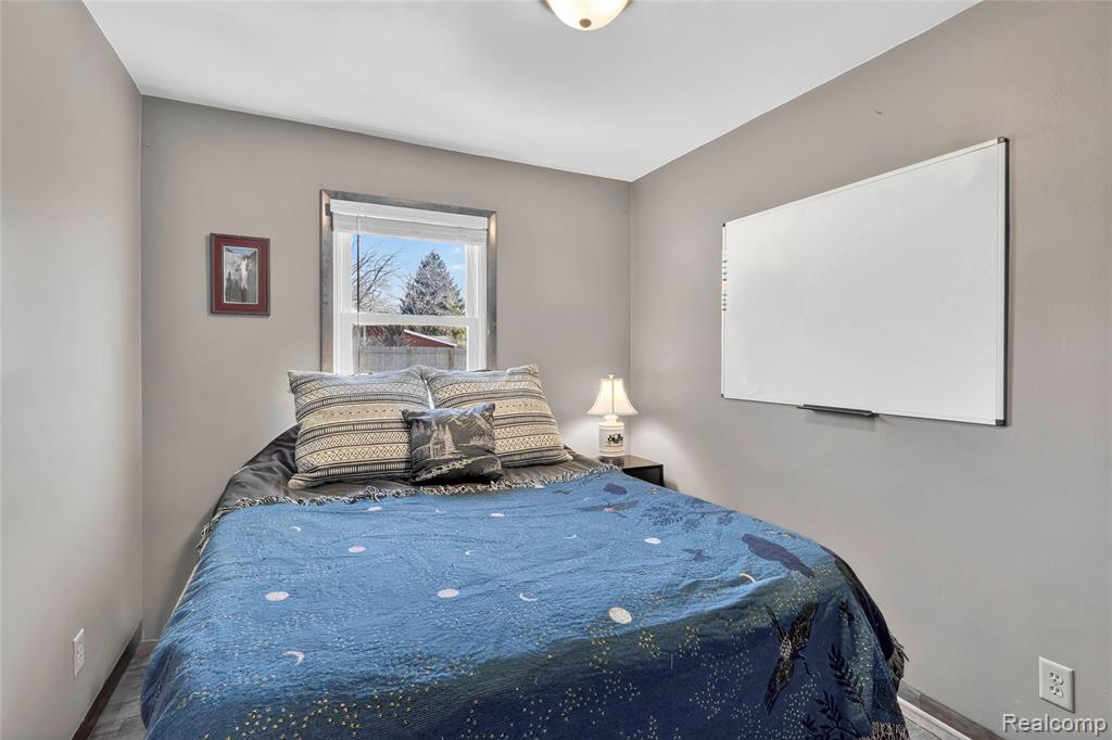 425 N Division Avenue, Holland, MI 49424 — Photo 13