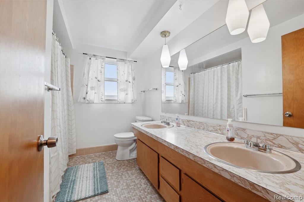 519 N MANITOU Avenue, Clawson, MI — Photo 32