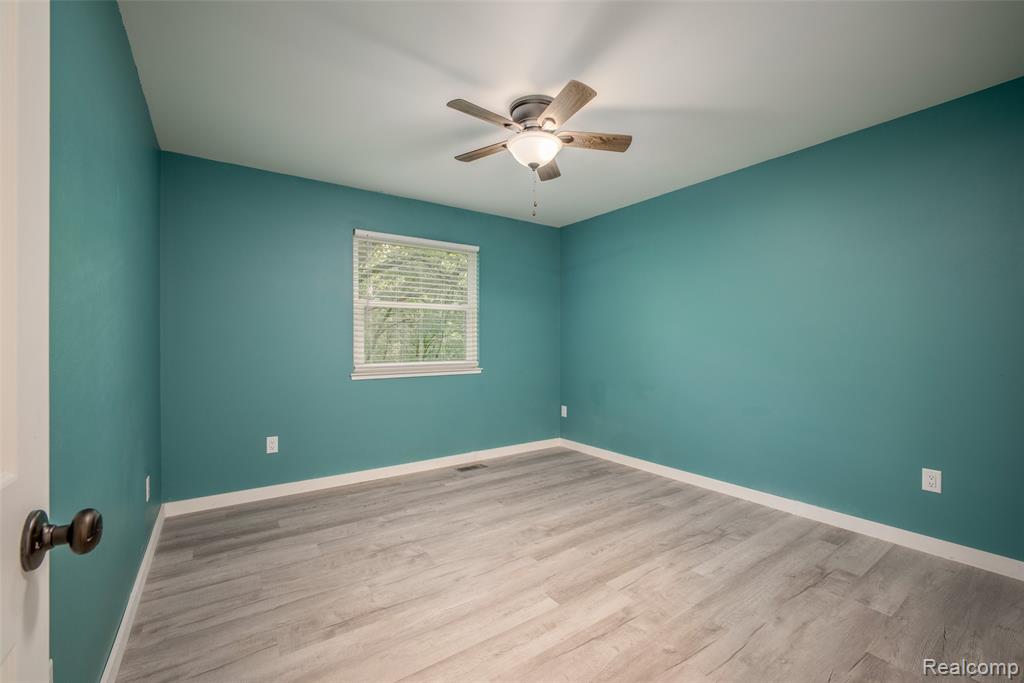 4277 Tux Lane, Milford, MI 48380 — Photo 25