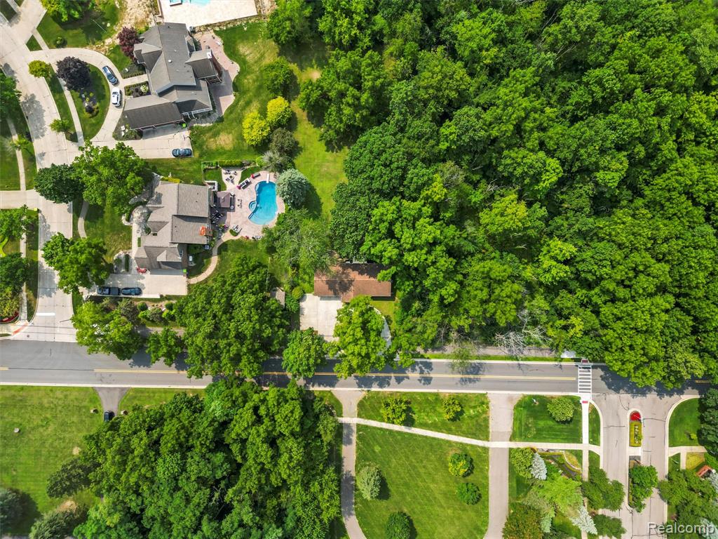 46275 W 11 Mile Rd, Novi, MI — Photo 18