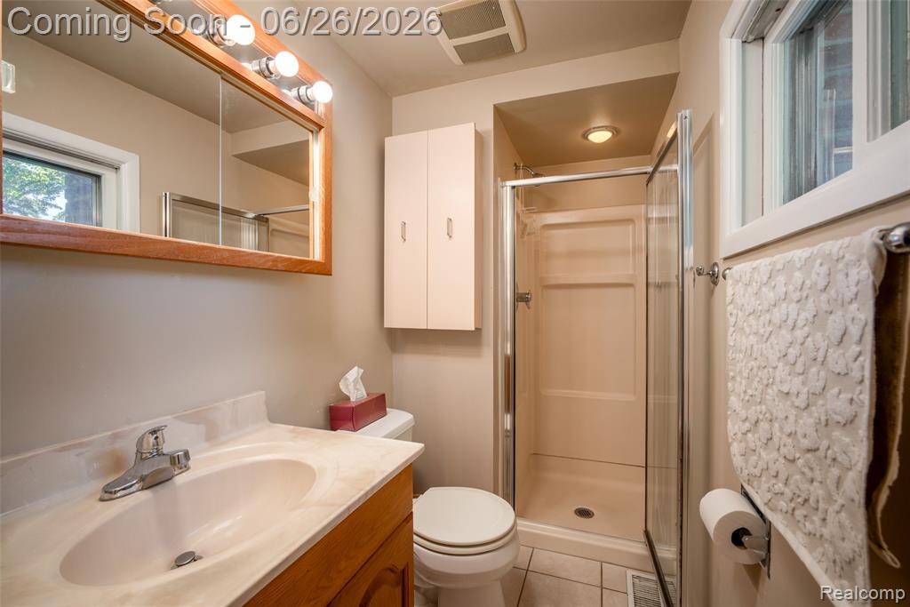 6826 Spruce Drive, Bloomfield Hills, MI 48301 — Photo 20