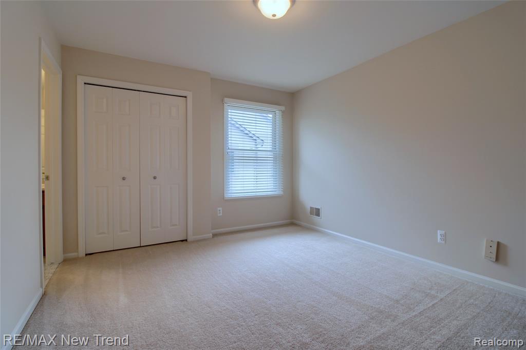 41672 Clemens Circle, Novi, MI 48377 — Photo 37