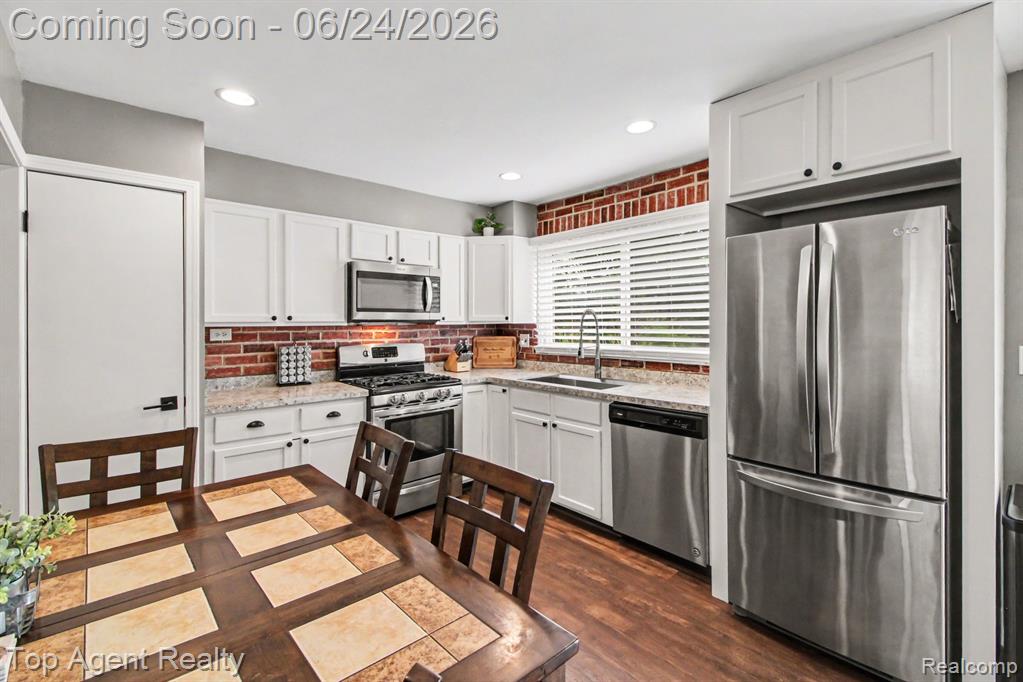 41636 Tetley Drive, Sterling Heights, MI 48313 — Photo 3