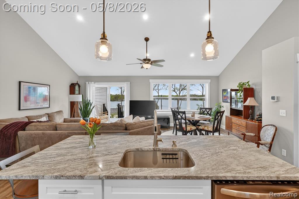 5847 Scenic Bluff Drive, 28, Brighton, MI 48116 — Photo 15