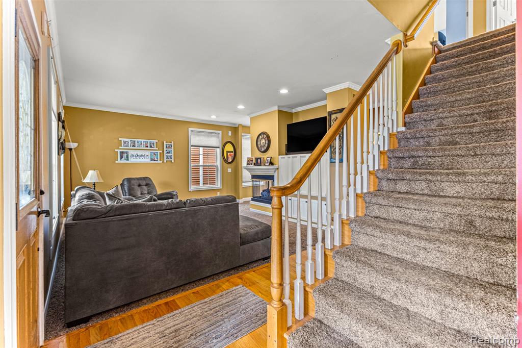 524 Orchard Street, Wyandotte, MI 48192 — Photo 4