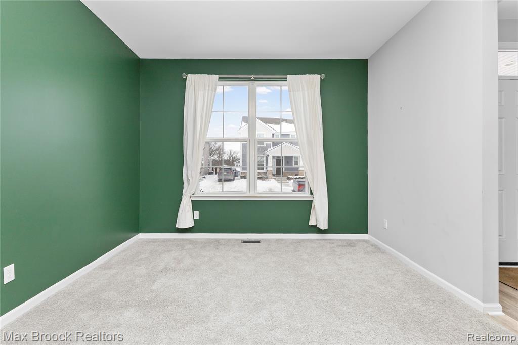 4211 Kent Road, Royal Oak, MI 48073 — Photo 13