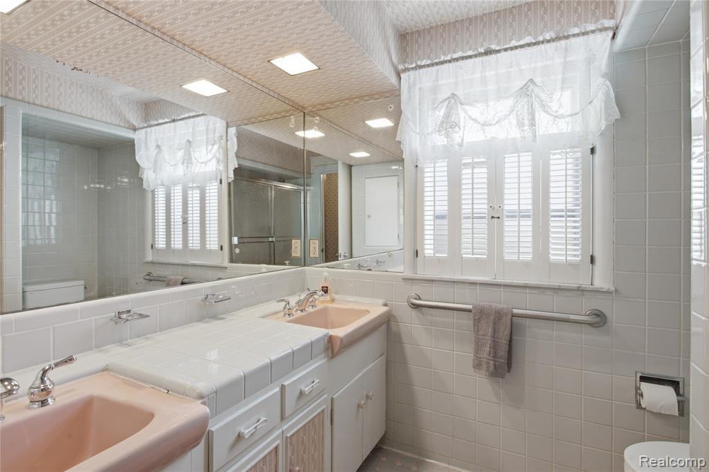1956 Beverly Boulevard, Berkley, MI 48072 — Photo 31