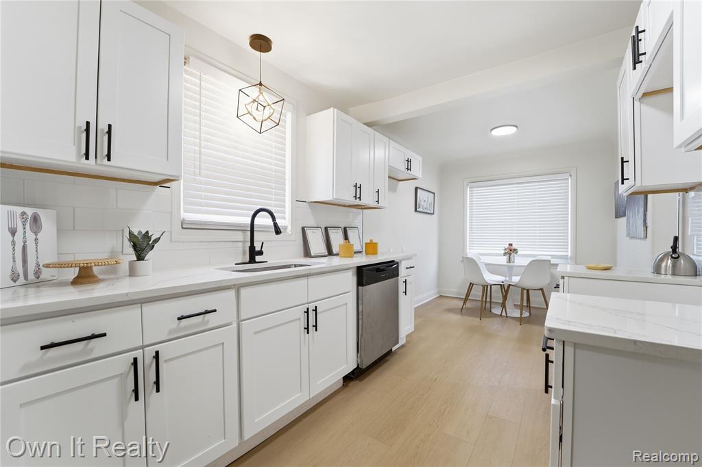 20190 Stansbury Street, Detroit, MI 48235 — Photo 12