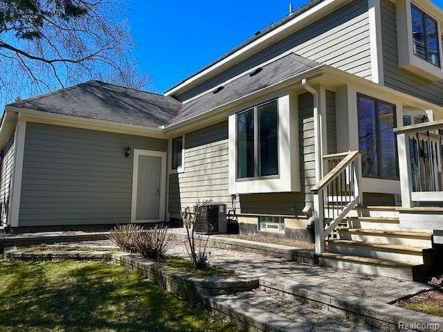599 WILLARD Avenue, Rochester Hills, MI 48307 — Photo 5