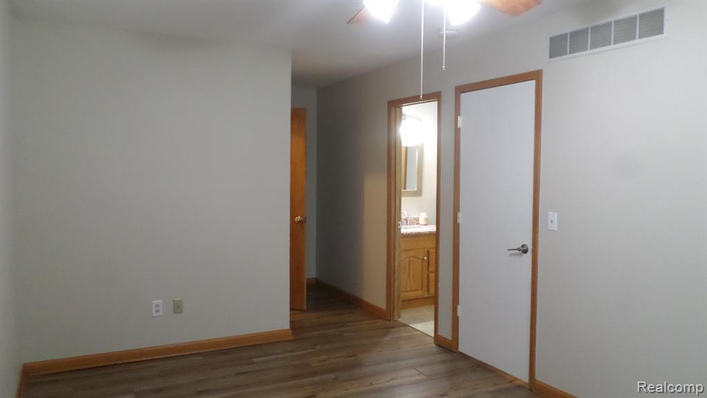 33612 Bayview Drive, New Baltimore, MI 48047 — Photo 16