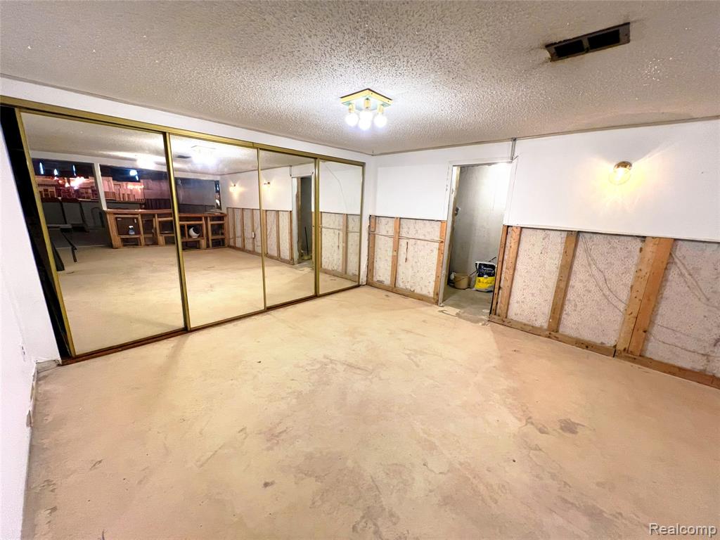 5163 N Linden Road, Flint, MI 48504 — Photo 13