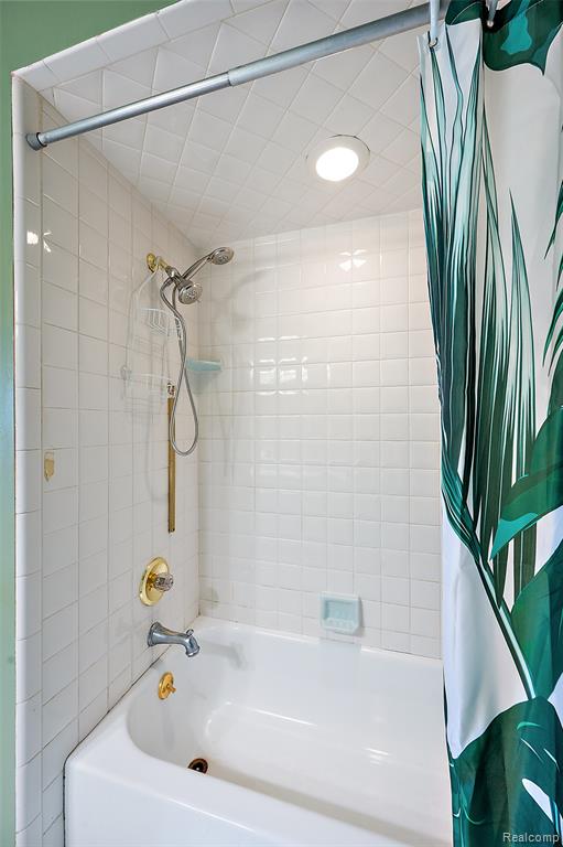 17840 Christine Boulevard N, Clinton Twp, MI 48038 — Photo 63