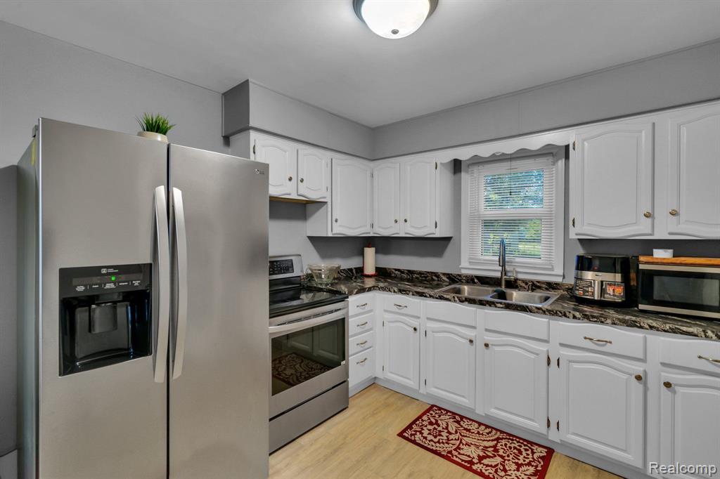 578 WILSON Avenue, Mount Morris, MI 48458 — Photo 9