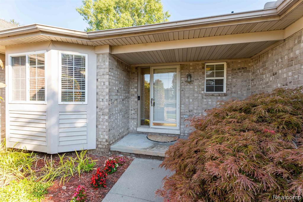 41225 Greenspire Drive, Clinton Twp, MI 48038 — Photo 3