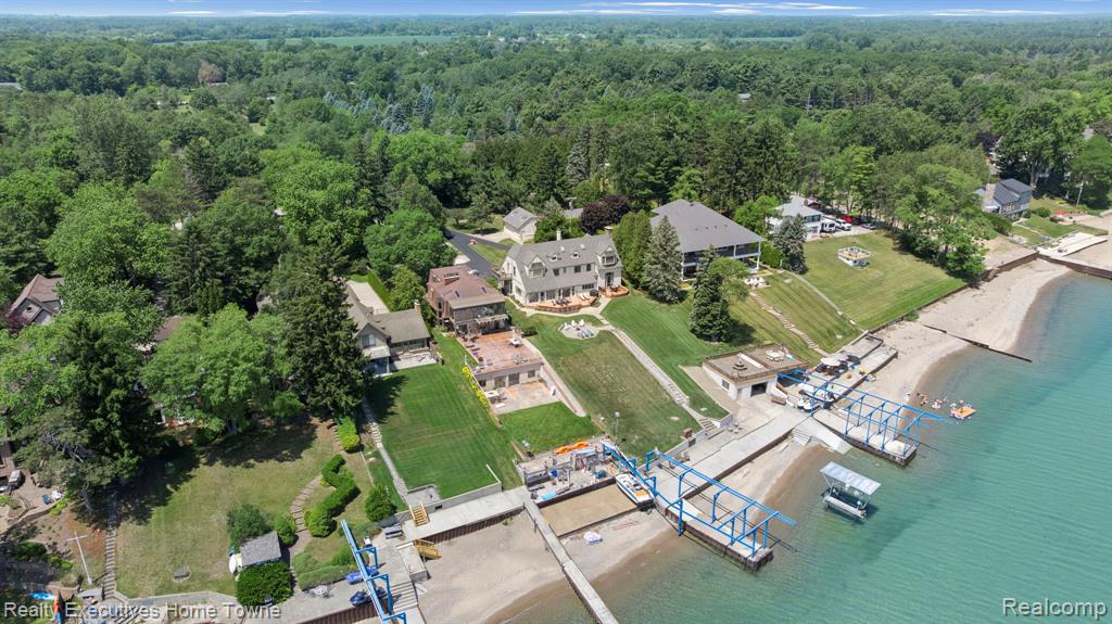 8308 Lakeshore, Burtchville, MI 48059 — Photo 29