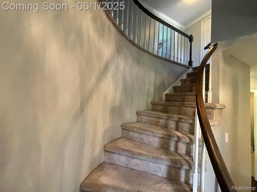 749 DUNEDIN Court, Rochester Hills, MI 48309 — Photo 15