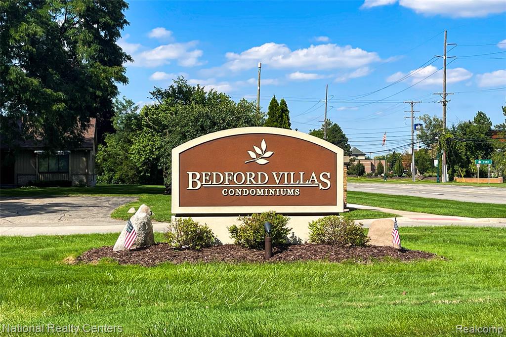 41646 BEDFORD DR, Canton, MI 48187