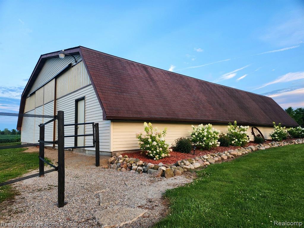 5695 NORMAN Road, MI 48032 — Photo 37