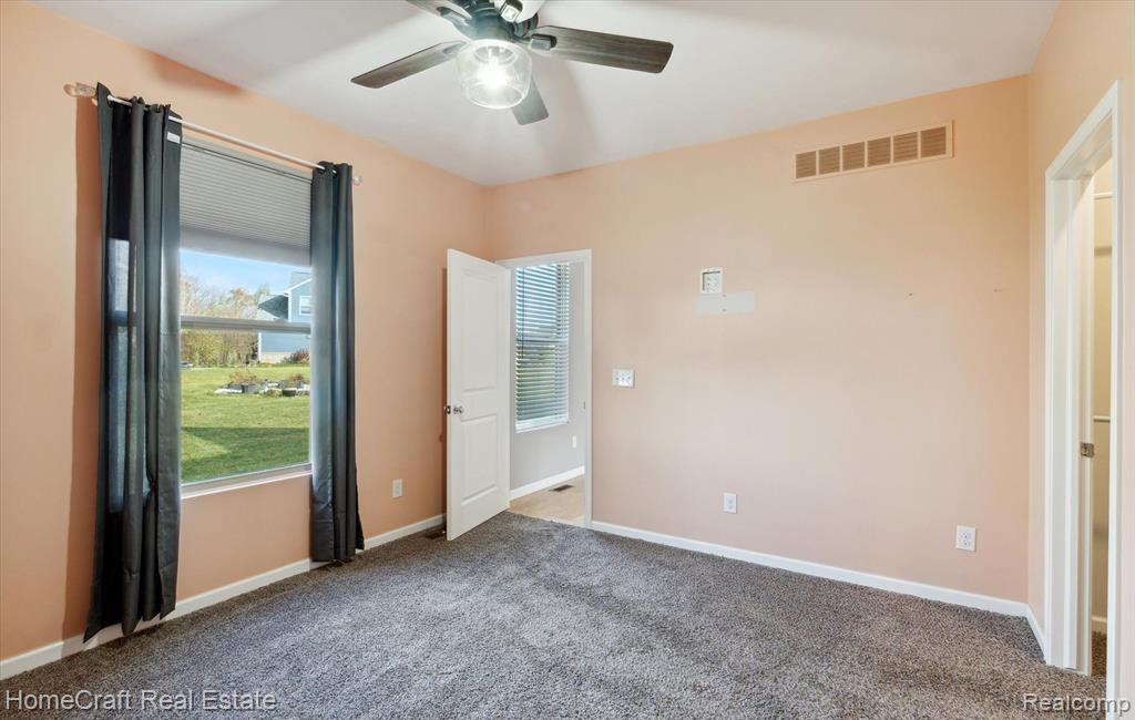 8155 STAMFORD Drive, Ypsilanti, MI 48198 — Photo 16