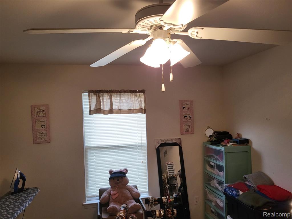 5216 Northwood Road, Grand Blanc, MI 48439 — Photo 17