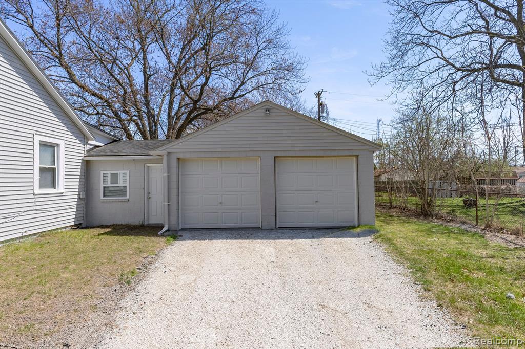 6815 WILKIE Street, Taylor, MI — Photo 27