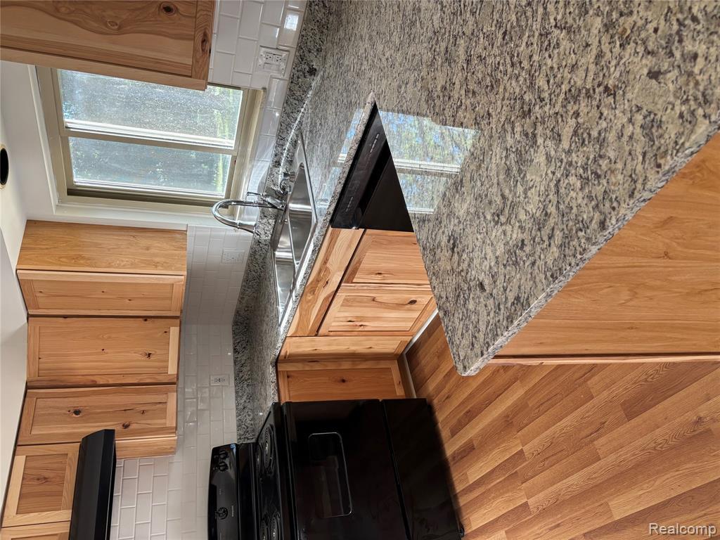 759 Geneva, Waterford, MI 48327 — Photo 9