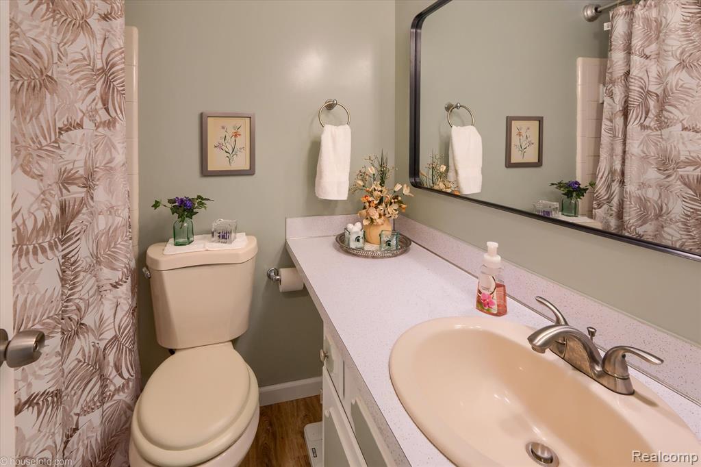 2676 Porcupine Trail, Lapeer, MI 48446 — Photo 34