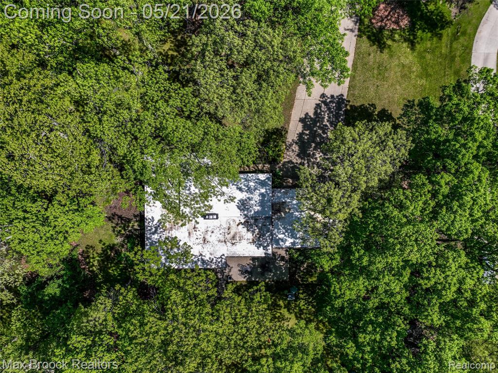 255 N Berkshire Road, Bloomfield Hills, MI 48302 — Photo 47