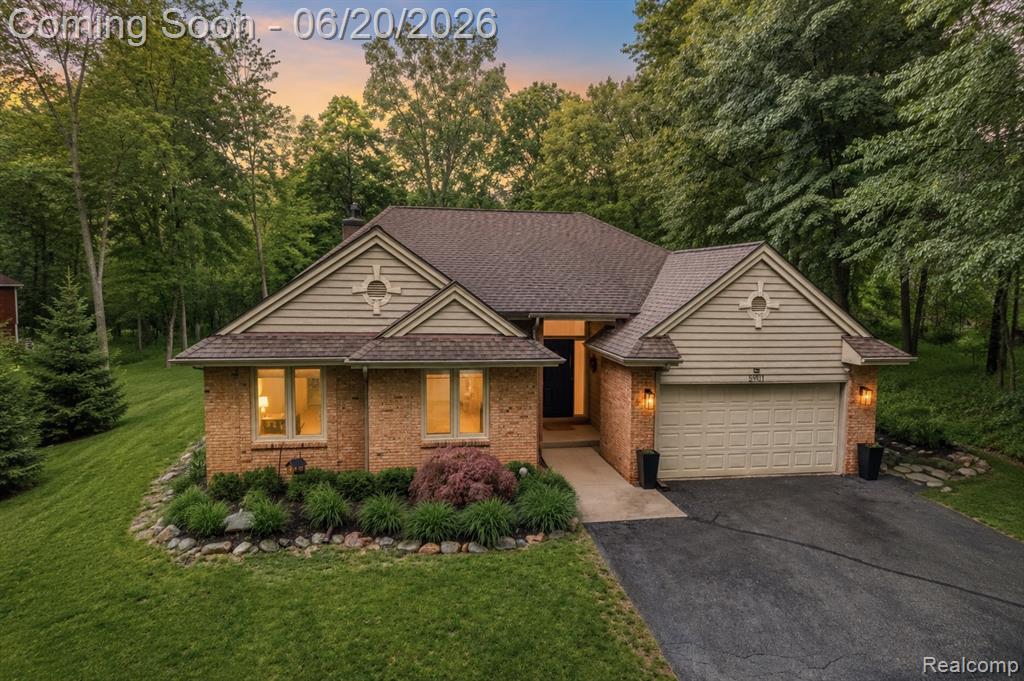 5901 Ford Road, Commerce Twp, MI 48382 — front exterior
